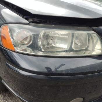 Proiettore destro VOLVO S60  del 2010
