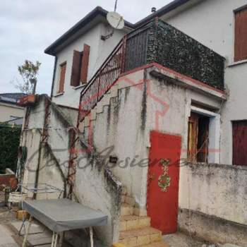 Bifamiliare in vendita a Cittadella (Padova)