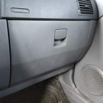 Cassetto portaoggetti KIA CARENS  del 2005