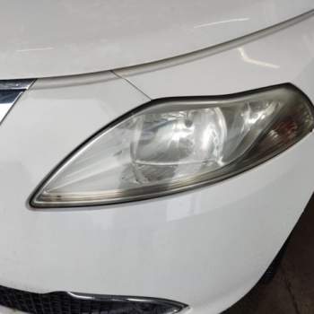 Proiettore sinistro LANCIA YPSILON  del 2011