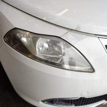 Proiettore destro LANCIA YPSILON  del 2011