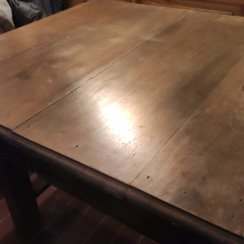 Vendo Tavolo in legno massiccio
