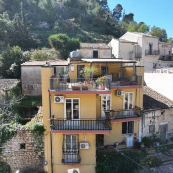 Casa singola in vendita a Modica (Ragusa)