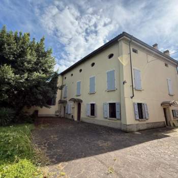 Appartamento in vendita a Montechiarugolo (Parma)