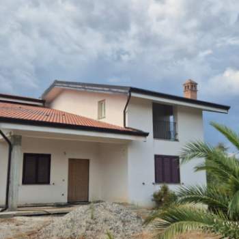 Casa singola in vendita a Altomonte (Cosenza)