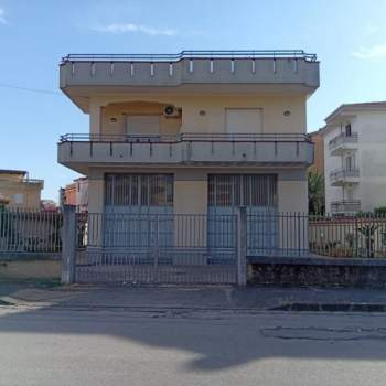 Villa in vendita a Aversa (Caserta)
