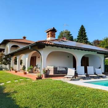 Villa in vendita a Cermenate (Como)