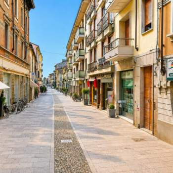 Negozio in vendita a Fidenza (Parma)