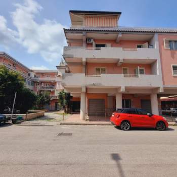 Magazzino in vendita a Pace del Mela (Messina)