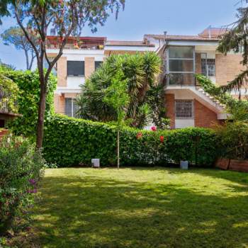 Bifamiliare in vendita a Roma (Roma)