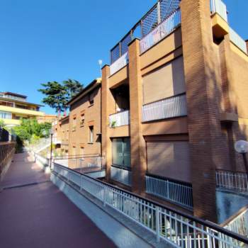 Appartamento in vendita a Roma (Roma)