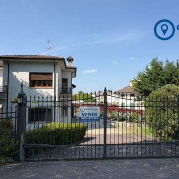 Villa in vendita a Polesella (Rovigo)