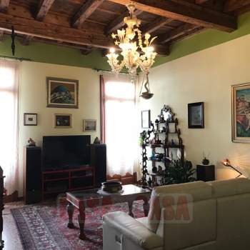 Appartamento in vendita a Este (Padova)