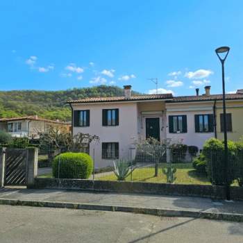 Bifamiliare in vendita a Baone (Padova)
