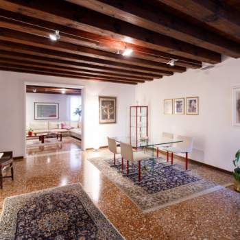 Palazzo in vendita a Este (Padova)