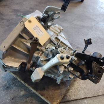 Cambio TOYOTA YARIS 998cc benzina  del 2016