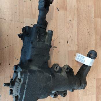 Scatola sterzo NISSAN TERRANO II .    4X4 2664cc diesel  del 1997