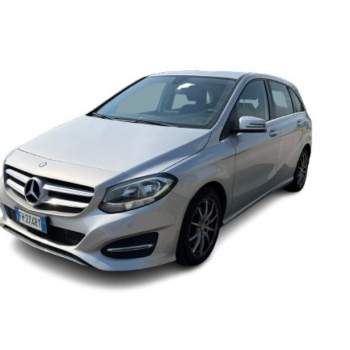 MERCEDES-BENZ B 220