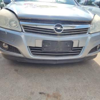 Paraurti anteriore OPEL ASTRA H  del 2008