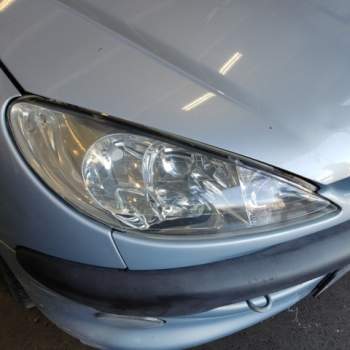 Proiettore destro PEUGEOT 206  del 2004