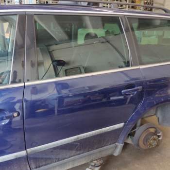 Porta posteriore sx VOLKSWAGEN PASSAT  del 2003