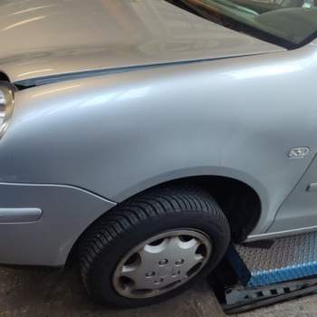 Parafango sinistro VOLKSWAGEN POLO  del 2004
