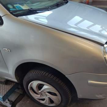 Parafango destro VOLKSWAGEN POLO  del 2004