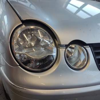 Proiettore destro VOLKSWAGEN POLO  del 2004