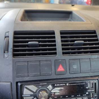 Bocchetta clima centrale VOLKSWAGEN POLO  del 2004