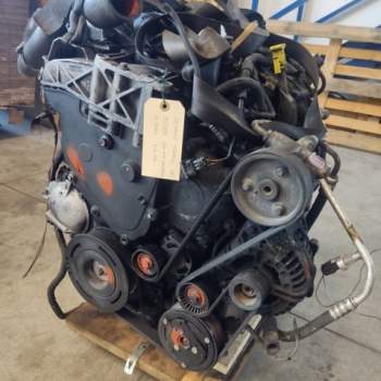 Motore RENAULT TRAFIC 2464cc DCI  del 2002