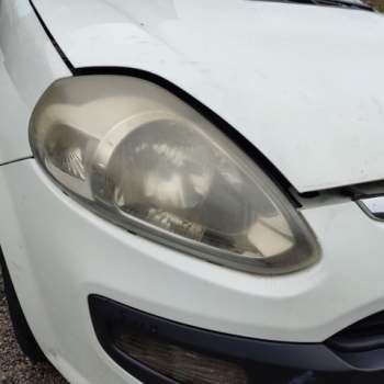 Proiettore destro FIAT GRANDE PUNTO  del 2011
