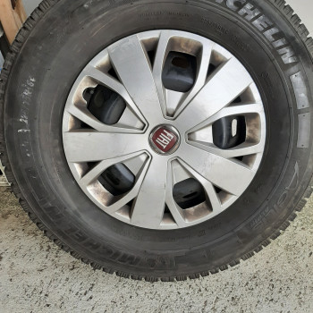 4gomme con cerchi 225/75 R16 C invernali