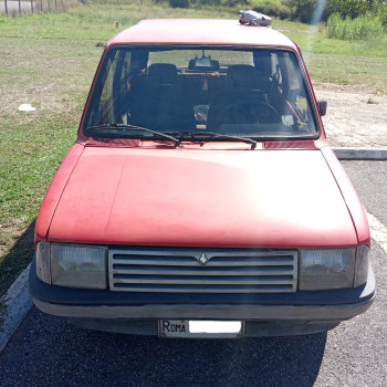 Vendesi Innocenti Small 500 LS rossa del 1991