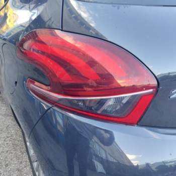 Fanale posteriore sinistro PEUGEOT 208  del 2017