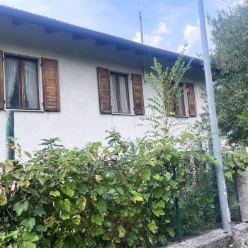 Villa Bifamiliare a Rovereto