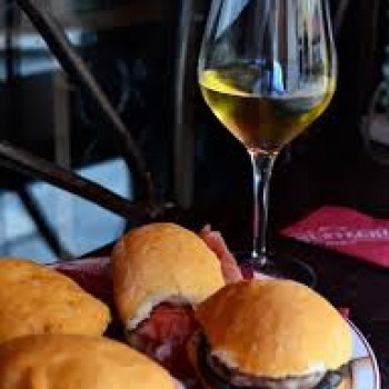 VENEZIA RIALTO - BAR CICCHETTERIA CON PLATEATICO