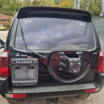 Portellone nudo MITSUBISHI PAJERO  del 2004