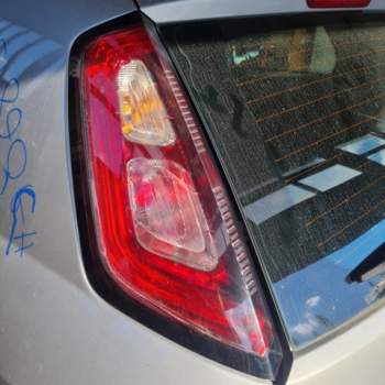 Fanale post sinistro FIAT GRANDE PUNTO EVO 2012