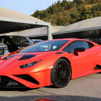 LAMBORGHINI Huracan