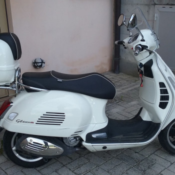 VENDO VESPA GTS 300 CON BAULETTO 