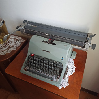 Olivetti 82 