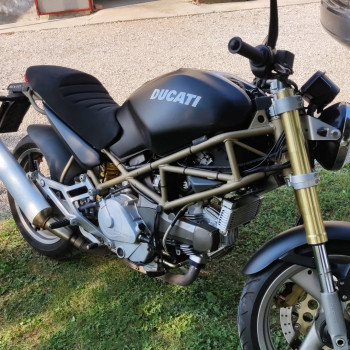 Vendo Ducati Monster 750 a carburatori