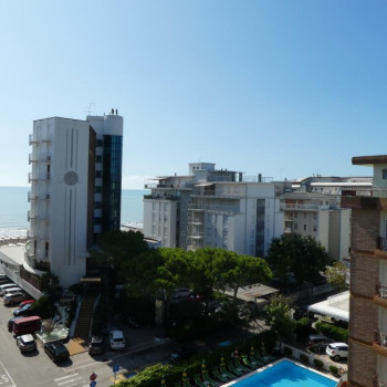 JESOLO APPARTAMENTO A 30MT. DAL MARE