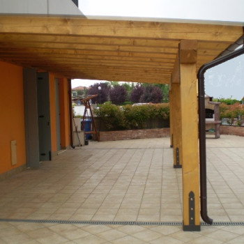 B183 ZONA SAN BIAGIO 2 CAMERE P.TERRA