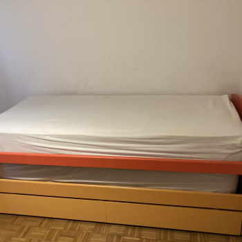 Letto singolo doppio con cassetti