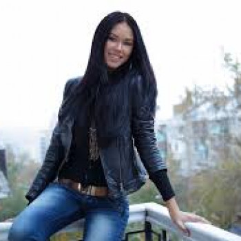 ragazza educata,seria,cerco compagno di vita