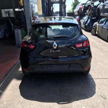 RENAULT CLIO DEL 2016 PER PEZZI DI RICAMBIO