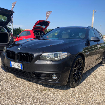 BMW 520D Touring Luxury - Possibilità rate personalizzate 