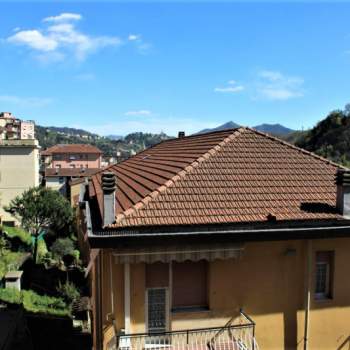 Appartamento in vendita a Campomorone (Genova)
