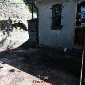 Villa in vendita a Lumarzo (Genova)